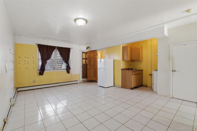 2925 Wallace Avenue, Bronx, NY 10467