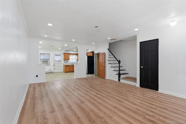 2925 Wallace Avenue, Bronx, NY 10467