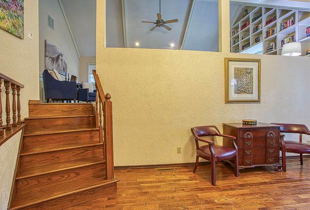 4370 E Whitehall Drive, Springfield, MO 65809