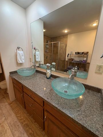 4370 E Whitehall Drive, Springfield, MO 65809