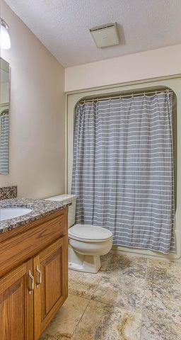 4370 E Whitehall Drive, Springfield, MO 65809