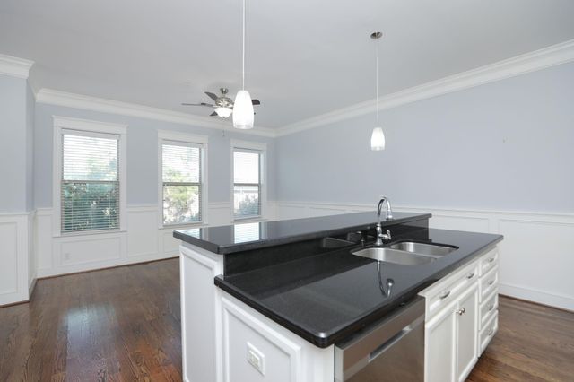 2802 Morrison Street 201, Houston, TX 77009