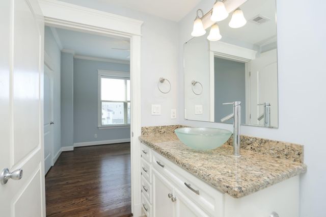 2802 Morrison Street 201, Houston, TX 77009