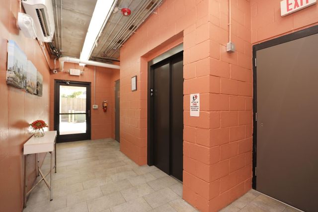 2802 Morrison Street 201, Houston, TX 77009