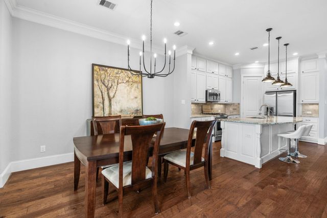 186 W Breezy Way, The Woodlands, TX 77380