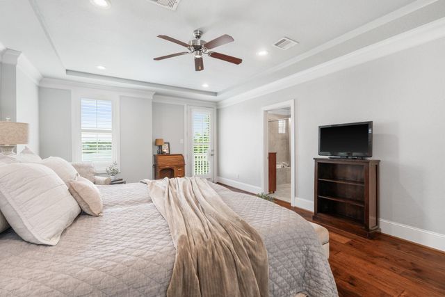 186 W Breezy Way, The Woodlands, TX 77380