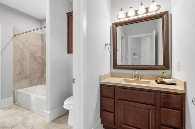 186 W Breezy Way, The Woodlands, TX 77380