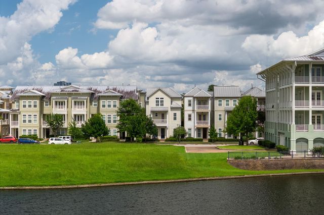 186 W Breezy Way, The Woodlands, TX 77380