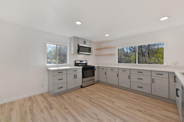 14522 Clear Creek Pl, Grass Valley, CA 95949