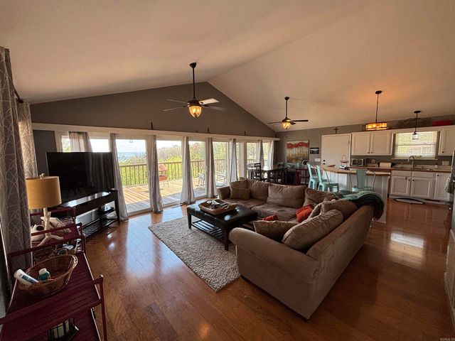 225 Irish Hills Road, Edgemont, AR 72044