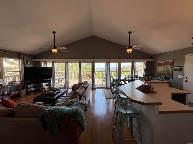 225 Irish Hills Road, Edgemont, AR 72044