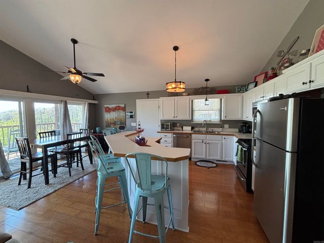 225 Irish Hills Road, Edgemont, AR 72044