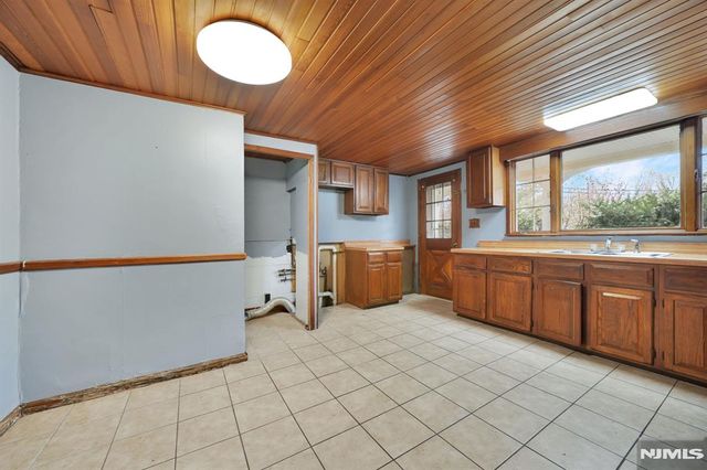 156 Graham Avenue, North Haledon, NJ 07508