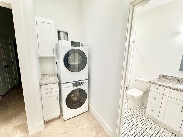 2102 Mechanic Street 106, Galveston, TX 77550