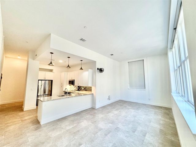 2102 Mechanic Street 106, Galveston, TX 77550