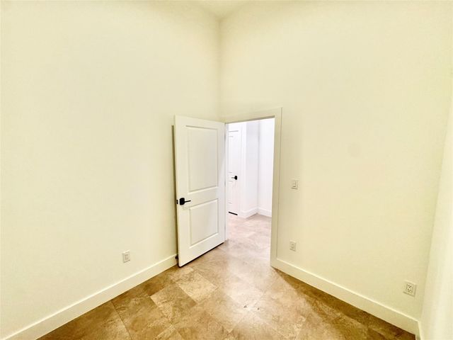 2102 Mechanic Street 106, Galveston, TX 77550