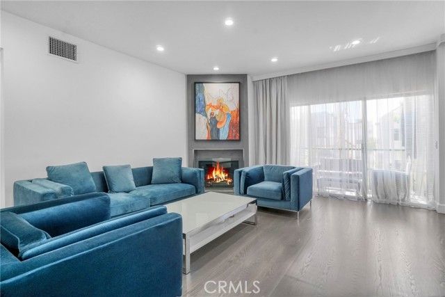 14347 Albers 207, Sherman Oaks, CA 91401