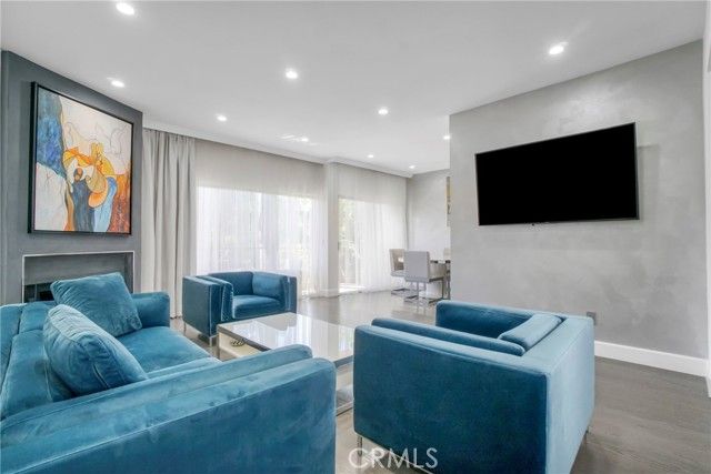 14347 Albers 207, Sherman Oaks, CA 91401