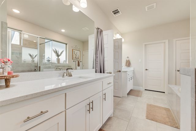 101 Oxford Court, Weatherford, TX 76088