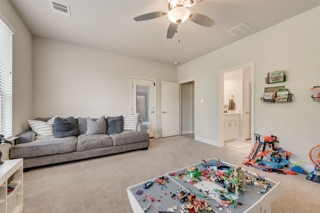 101 Oxford Court, Weatherford, TX 76088