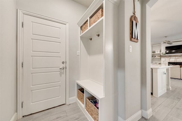 101 Oxford Court, Weatherford, TX 76088