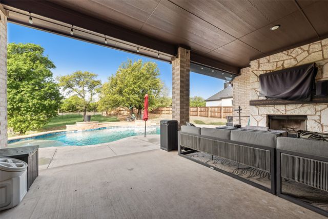 101 Oxford Court, Weatherford, TX 76088