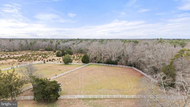 914 W MOSS MILL RD, Egg Harbor City, NJ 08215