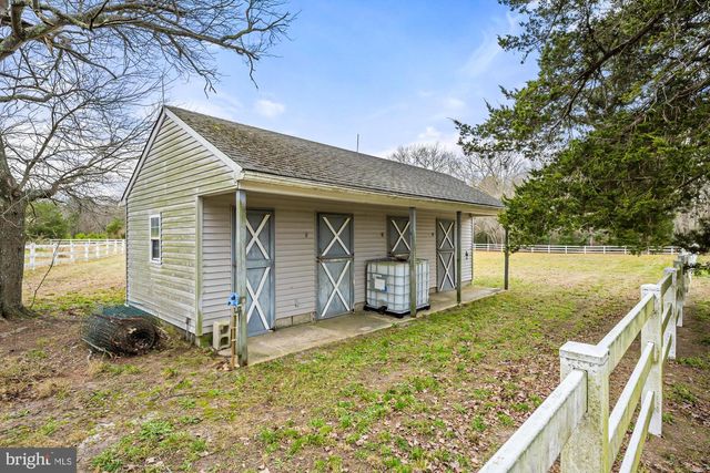 914 W MOSS MILL RD, Egg Harbor City, NJ 08215