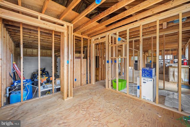 914 W MOSS MILL RD, Egg Harbor City, NJ 08215