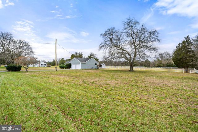 914 W MOSS MILL RD, Egg Harbor City, NJ 08215