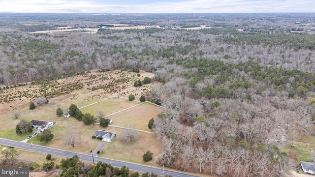 914 W MOSS MILL RD, Egg Harbor City, NJ 08215