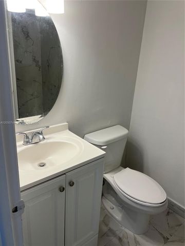 4715 NW 7th Street 4072, Miami, FL 33126
