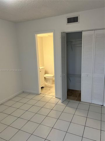4715 NW 7th Street 4072, Miami, FL 33126