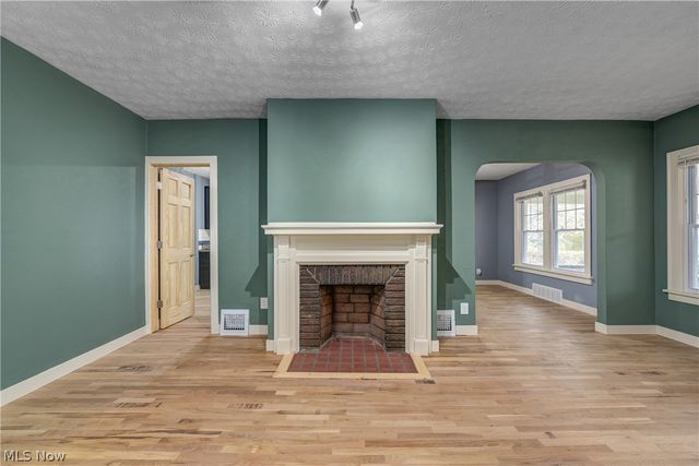 2127 Marlindale Road, Cleveland Heights, OH 44118