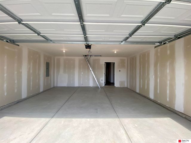 112 W Ida Lane, Lincoln, NE 68523