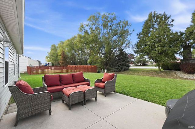 11204 Wirra Wirra Hill, Roanoke, IN 46783