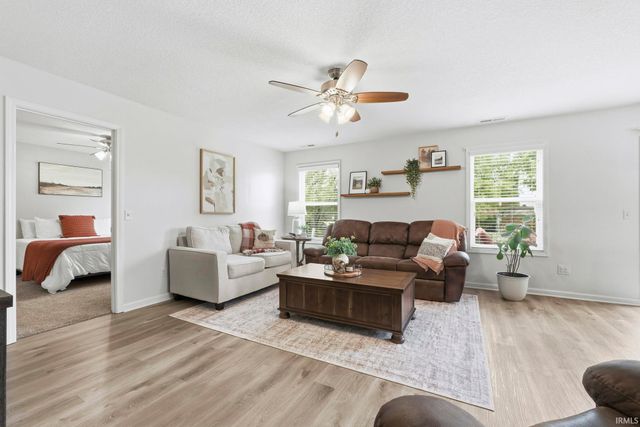 11204 Wirra Wirra Hill, Roanoke, IN 46783