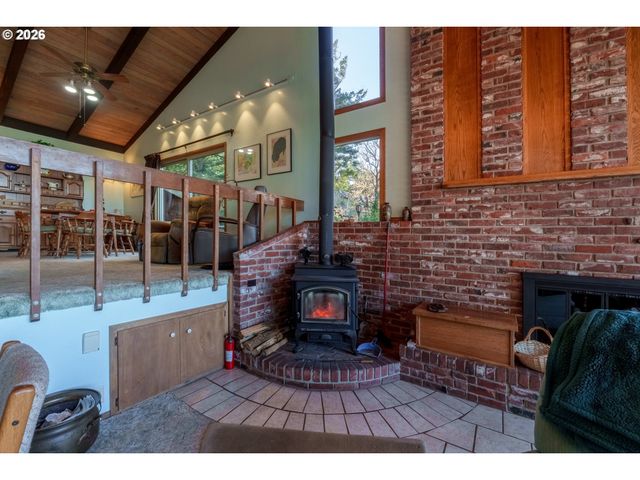 56358 Rusty Road, Bandon, OR 97411