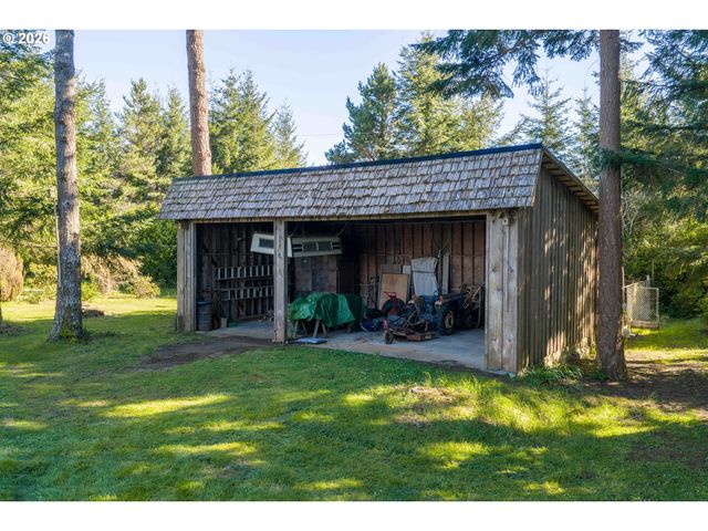 56358 Rusty Road, Bandon, OR 97411