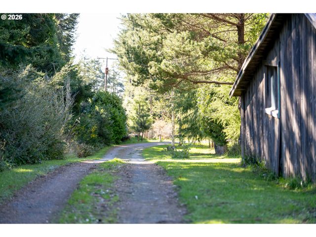 56358 Rusty Road, Bandon, OR 97411