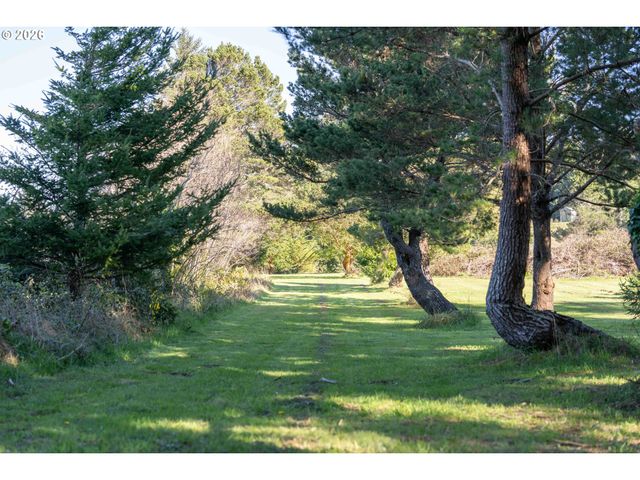 56358 Rusty Road, Bandon, OR 97411