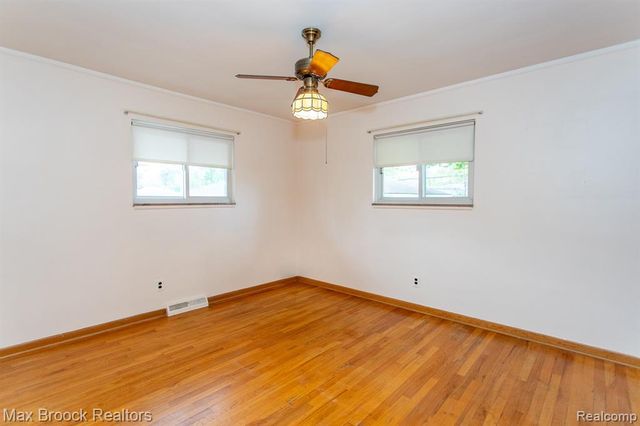 13565 Dixie, Redford, MI 48239