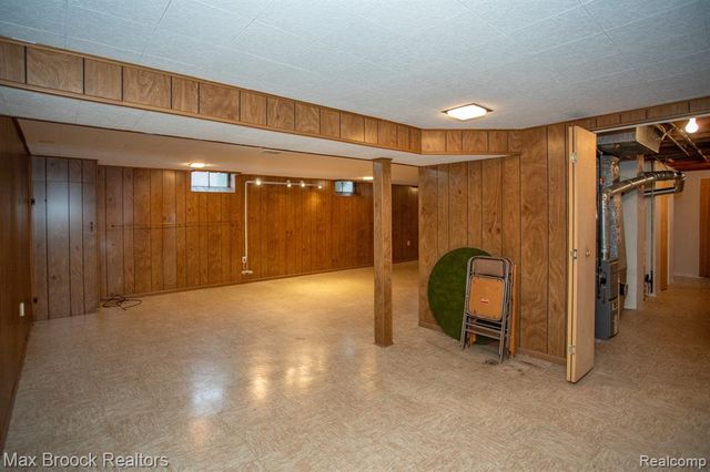 13565 Dixie, Redford, MI 48239