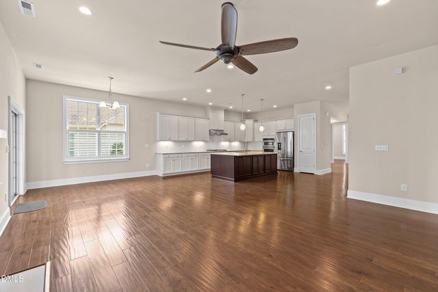 1609 Hasentree Villa Lane, Wake Forest, NC 27587