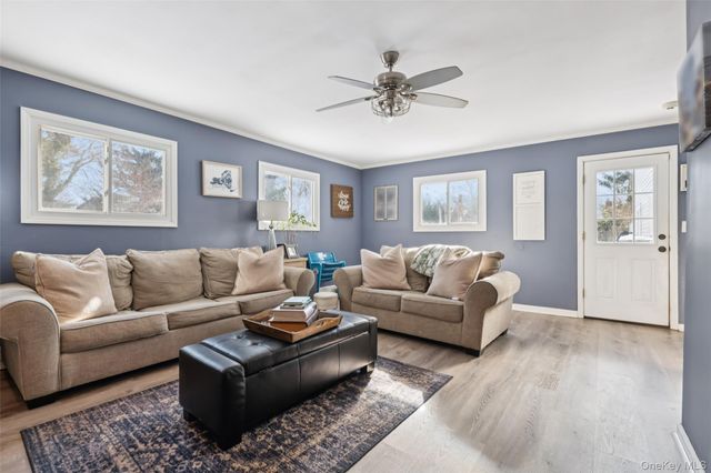 7 Gary Street, Port Jefferson Station, NY 11776