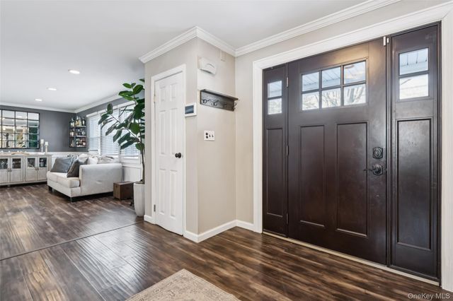 7 Gary Street, Port Jefferson Station, NY 11776