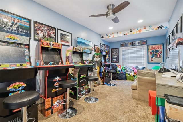 7 Gary Street, Port Jefferson Station, NY 11776