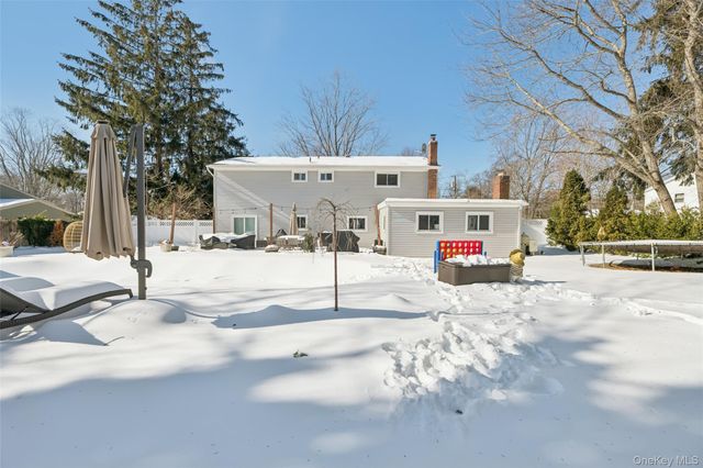 7 Gary Street, Port Jefferson Station, NY 11776