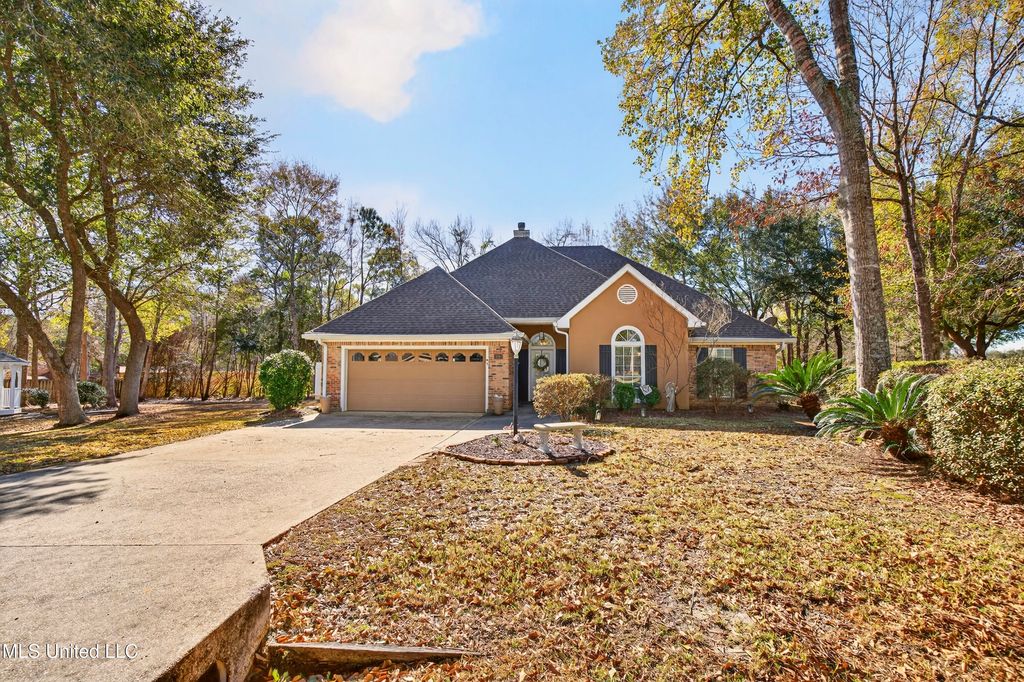 7941 Lanai Street, Diamondhead, MS 39525