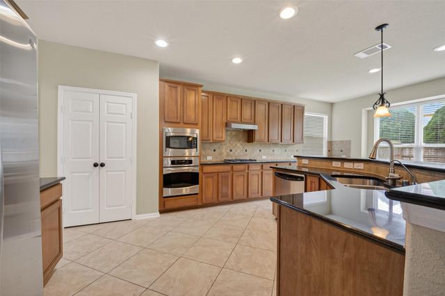 6826 Sorrelwood Lane, Sugar Land, TX 77479